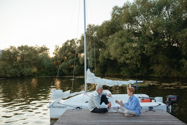 Mealtime On The Water: Easy And Delicious Recipes For Family Boating